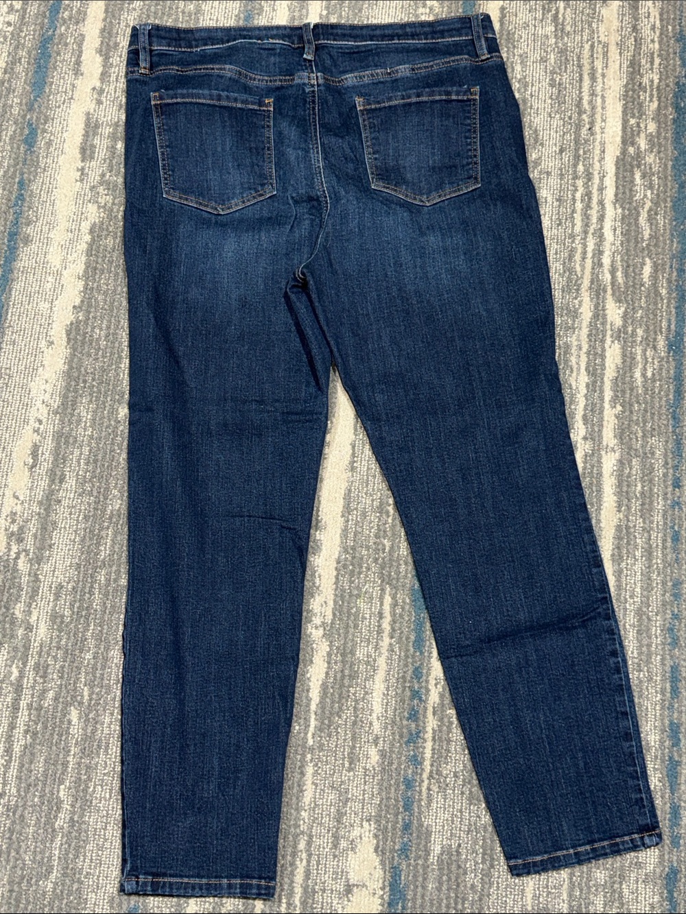 Size 14 / 34 Buffalo David Bitton Dark Blue Straight Leg Jeans. Super Nice Cond